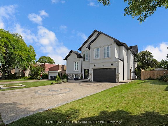 3rd image of 77 Bowshelm Ct