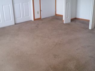 1 Larrys Ln, Fulton, IL 61252