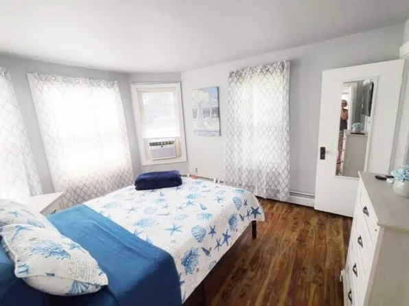 8 Washington Ave #1, Old Orchard Beach, ME 04064