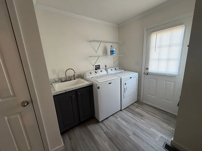 2158 Meadow Ridge Rd — Photo 10