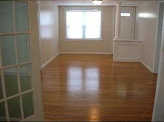 2nd image of 482 High St #482