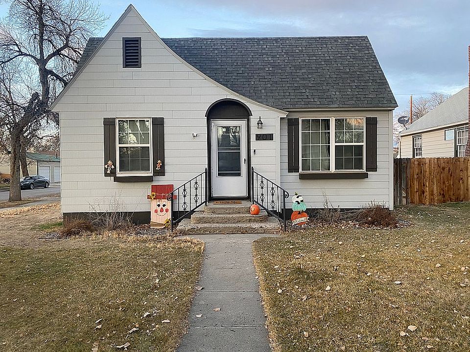 1st image of 901 Grace Ave