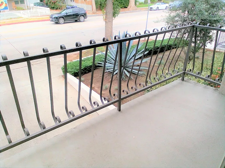11230 Camarillo St #101 — Photo 11