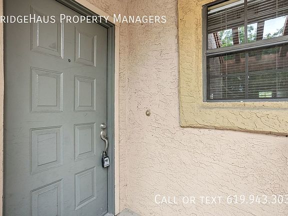 4th image of 12063 Alta Carmel Ct Unit 162