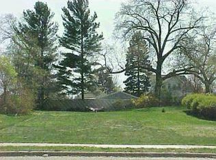 Lakeshore Dr, Muskegon, MI 49441