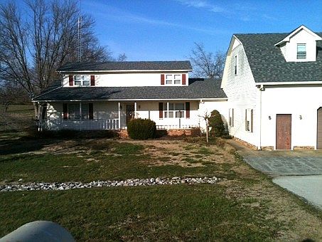 2nd image of 220 Glasgow Rd
