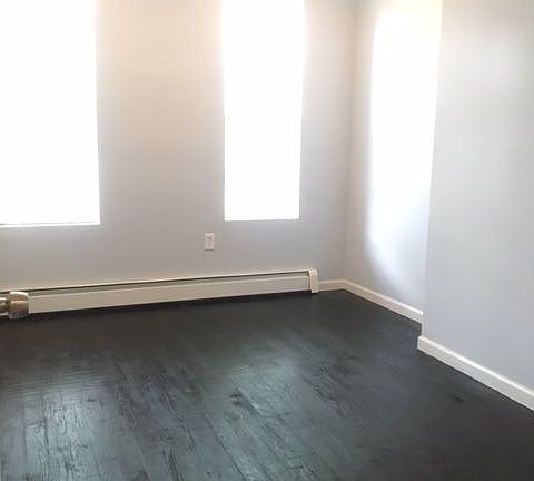 3rd image of 256 Saratoga Ave #2