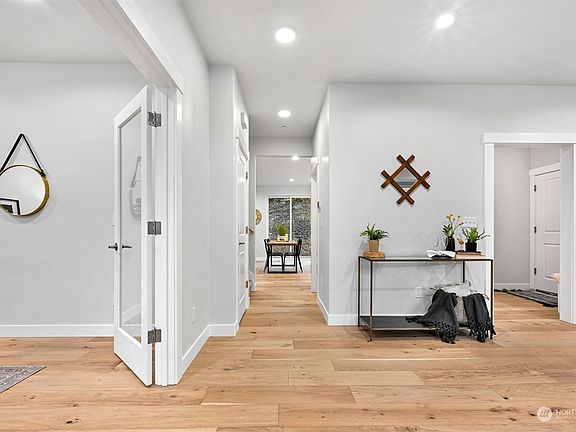 5th image of 1146 Brookstone Drive