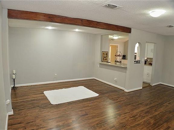 3rd image of 1311 Eagle Dr