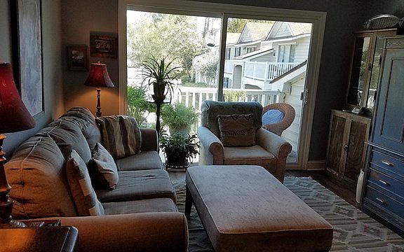 3rd image of 850 Mallery St #4Q