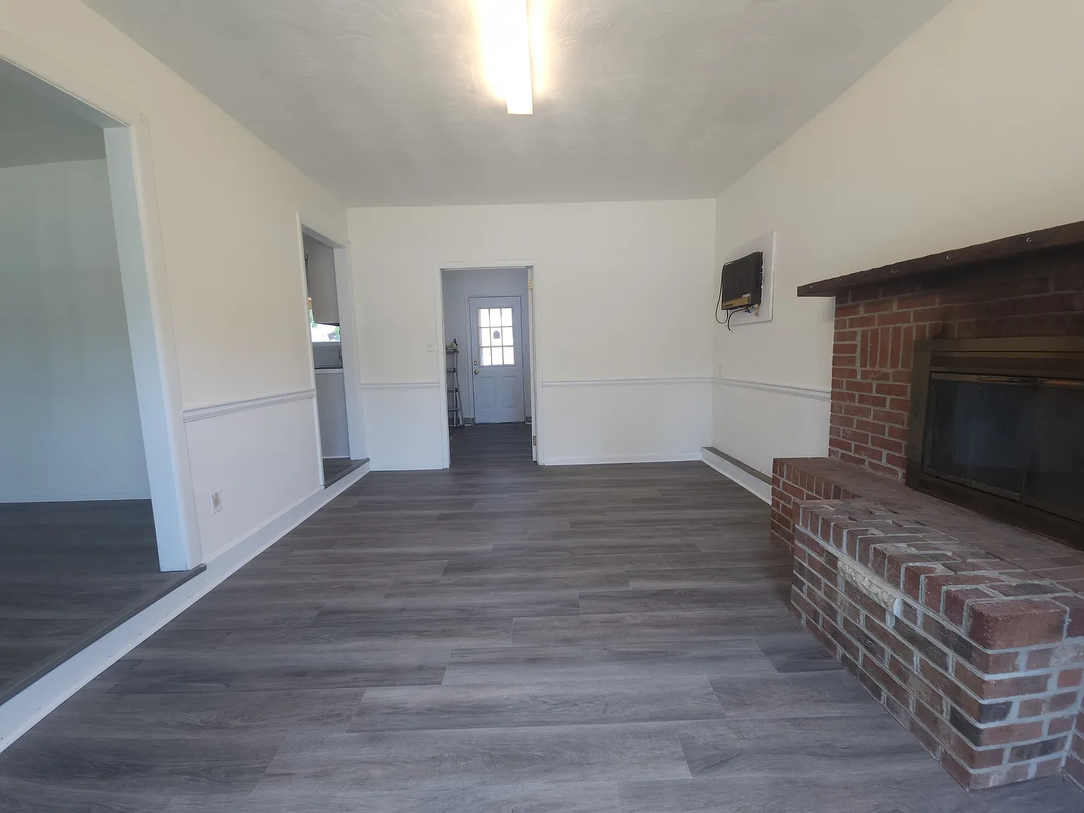 846 Drawbridge Dr - DR846 — Photo 4