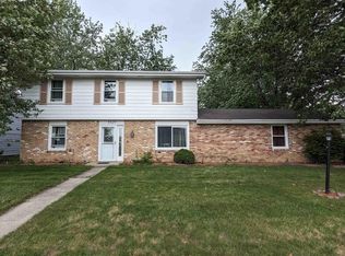 6529 Ashbrook Dr, Fort Wayne, IN 46835