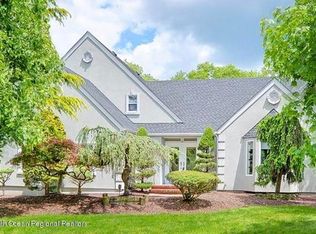 10 Michelle Ct, Marlboro, NJ 07746