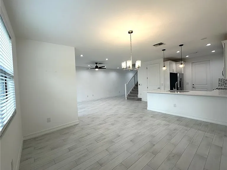 7509 Carnegie Way — Photo 4