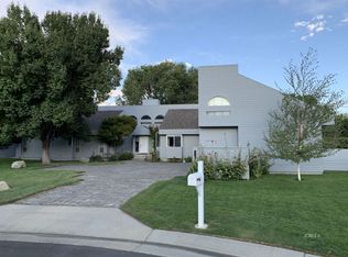 674 Snow Cir, Bishop, CA 93514