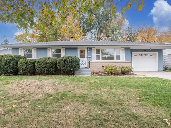 124 N 16th AVENUE, West Bend, WI 53095