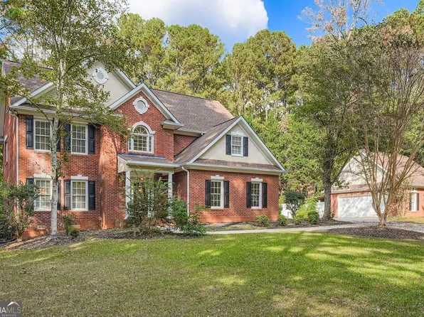 100 Hamilton Glen Ct, Fayetteville, GA 30215