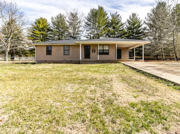 156 Lewis Ave, Whitwell, TN 37397