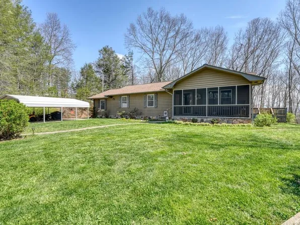 56 England Ln, Blairsville, GA 30512