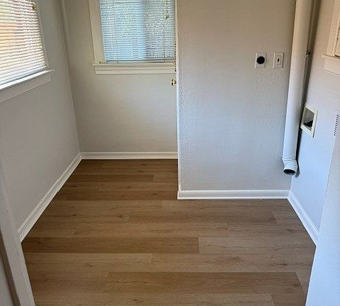 5th image of 2622 Main St