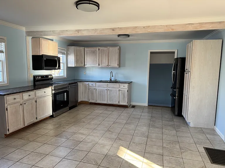 117 Lowery Hts — Photo 9