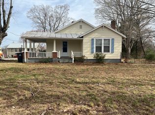 5309 Pine View Dr, Winston Salem, NC 27105