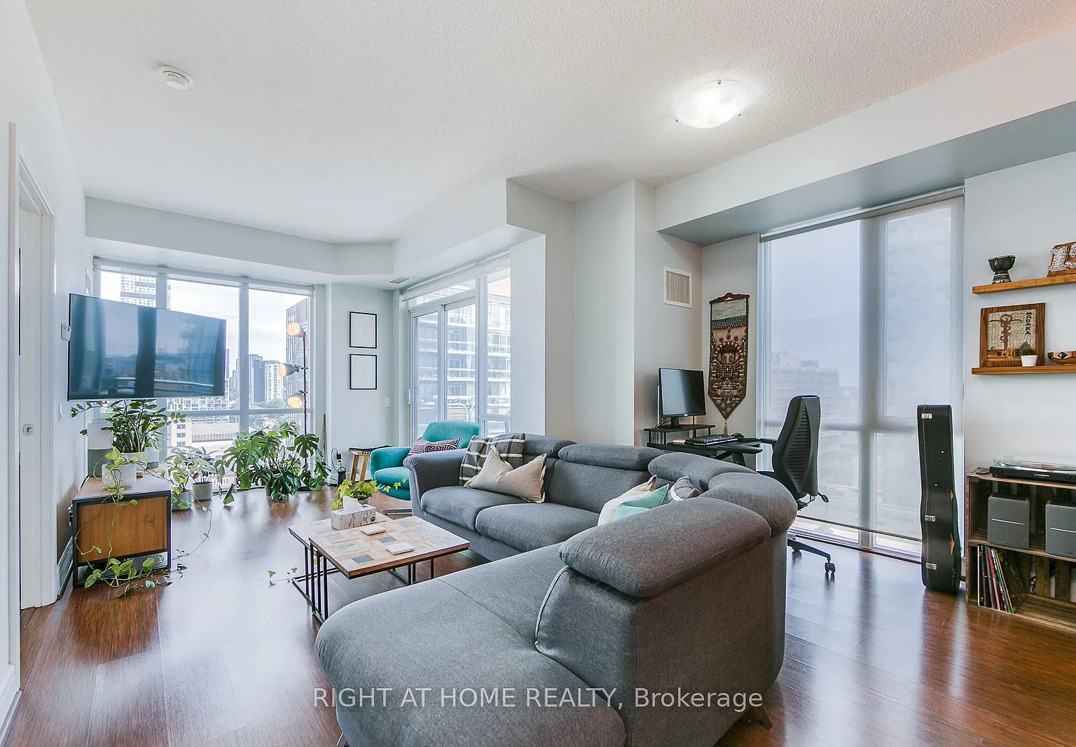 1 bed, $2,600 — Photo 4