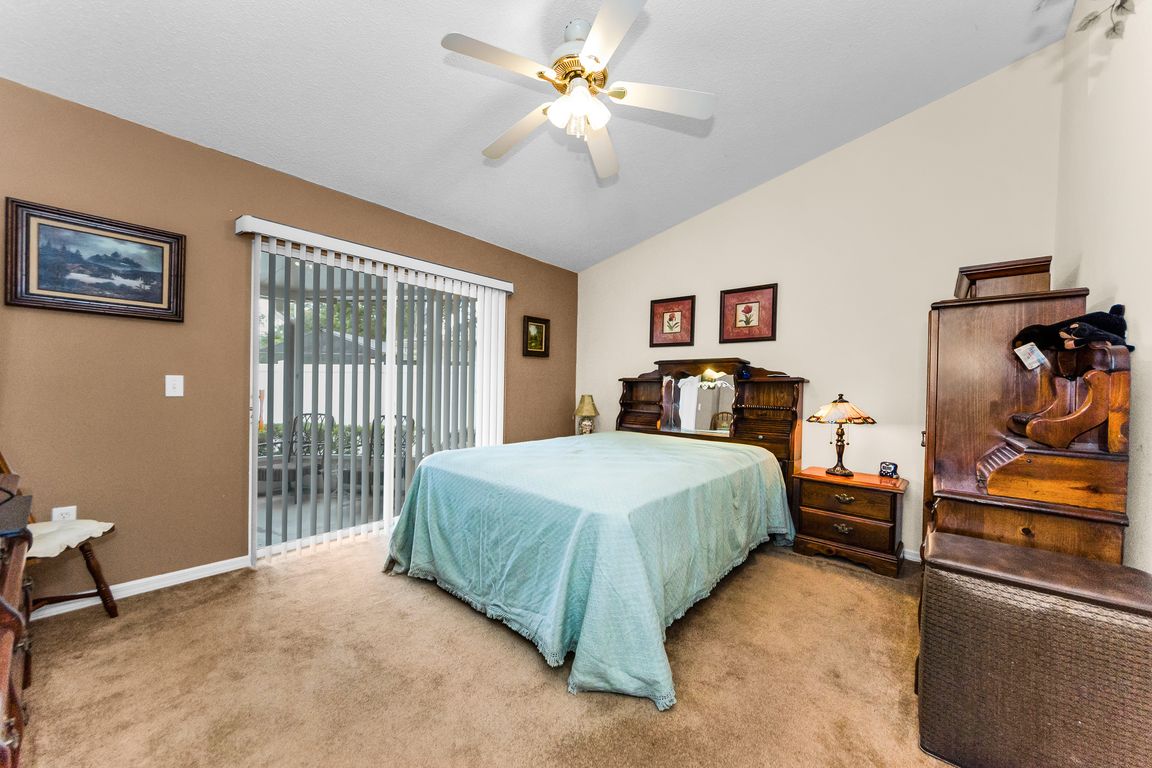 Master Bedroom 1a