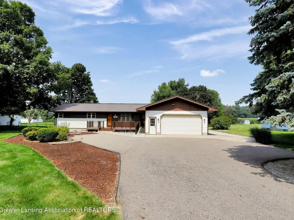 1399 E Clinton Trl, Charlotte, MI 48813