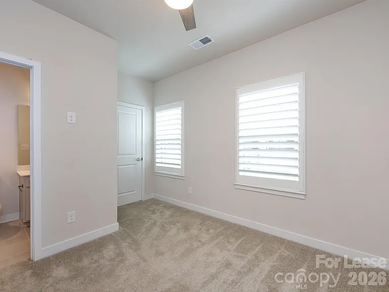 413 Spearfield Ln — Photo 33