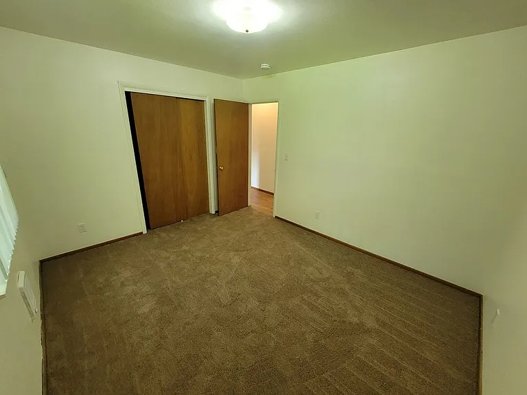 Lovely 2 Bed + 1 Bath in Forest Grove!! Near Pacific University!! Updated in 2021 + Pet-Friendly!! — Photo 10