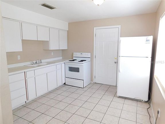 3rd image of 1356 Boylan Ave #B