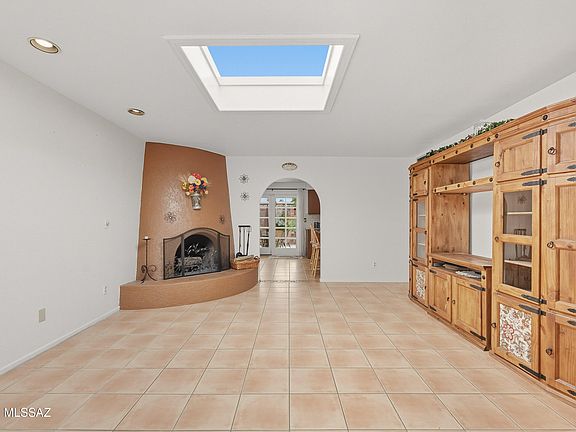 5th image of 3847 W Sunny Hills Pl
