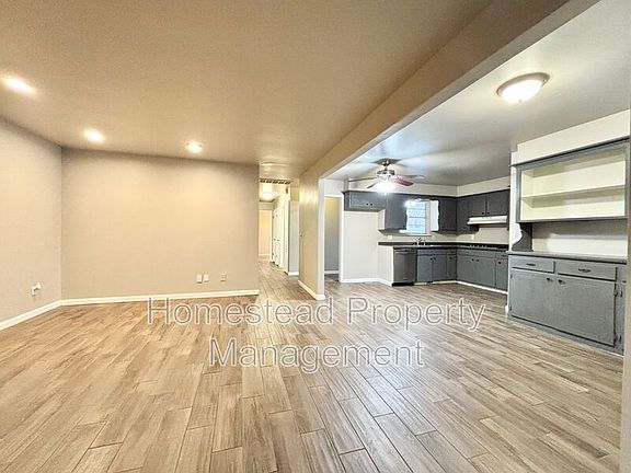 3rd image of 3420 N Shannon Ave