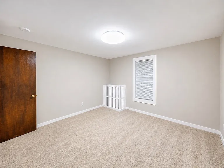216 2nd Ave S #2 — Photo 8