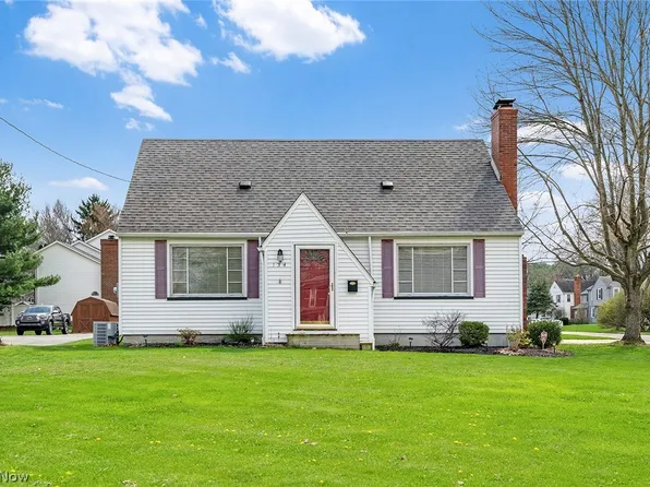 134 E McKinley Way, Poland, OH 44514