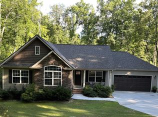 1701 Oak Grove Rd, Landrum, SC 29356