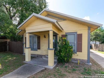 506 E BOWIE ST, Beeville, TX, 78102
