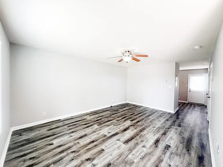 1042 W Creek Coyote Trl — Photo 3