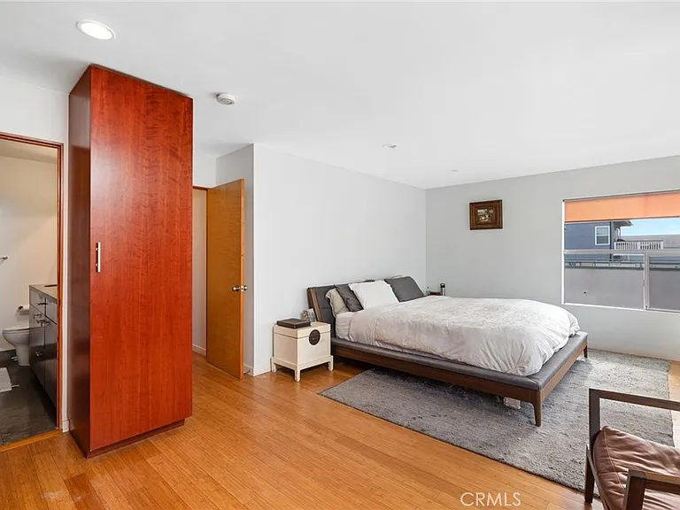 701 Loma Dr — Photo 24
