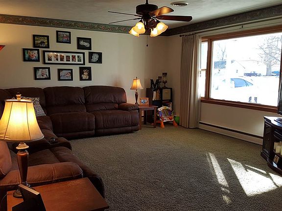 2nd image of 410 W Winter St