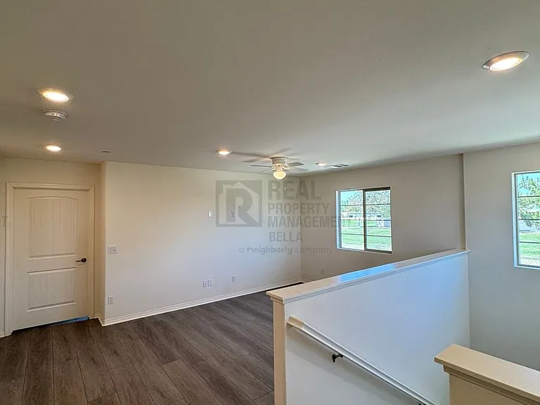 29261 Humboldt Ct — Photo 25