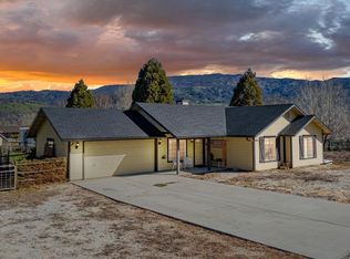 29911 Caddy Ln, Tehachapi, CA 93561