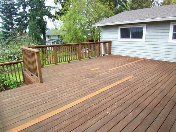 2nd image of 8912 NE 30th Ave