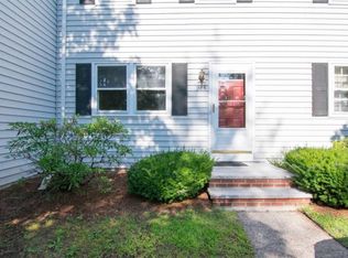 265 Winding Pond Rd, Londonderry, NH 03053