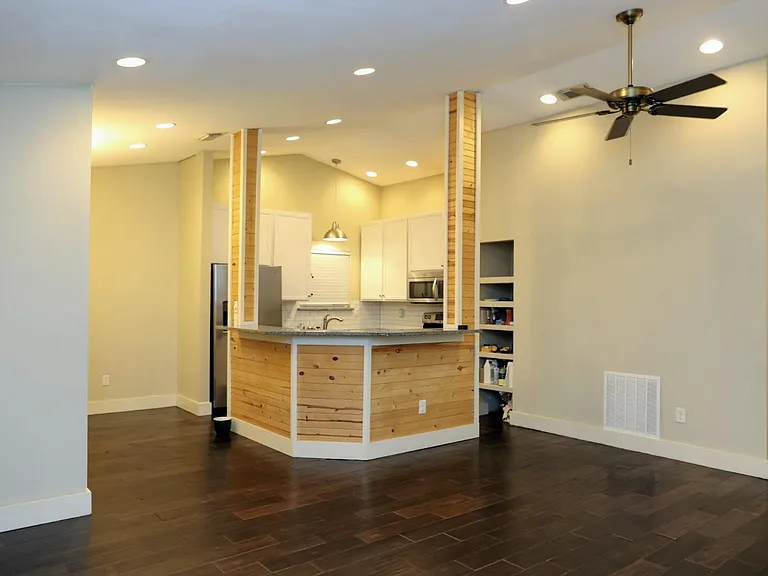 1760 Tiffany Pines Cir W — Photo 7
