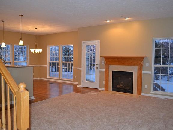 4th image of 2887 Stratford Way