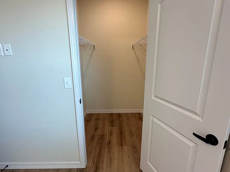 750 Windsor Ct #206 — Photo 9