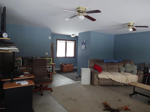 5th image of 9385 Myers Lake Ave NE