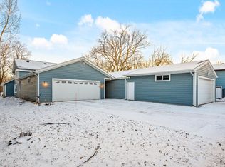 14105 36th Ave N, Plymouth, MN 55447
